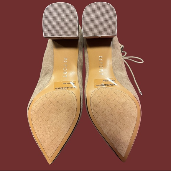 NWT Report ballet style laced pointed toe chunky heal pumps. Size 8 🩰👡 - Picture 5 of 6